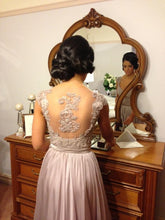 A-line/Princess V-neck Sleeveless Zipper Up at Side Long Chiffon Bridesmaid Dresses