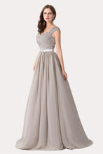 A-line/Princess V-neck Sleeveless Zipper Up at Side Long Chiffon Bridesmaid Dresses
