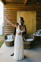 Sheath/Column V-neck Simple Wedding Dress with Ruffle