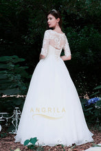 Ball-Gown V-neck Lace Wedding Dress with 1/2 Sleeves