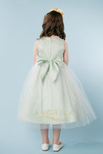 A-Line/Princess Scoop Neck Tulle Flower Girl Dress with Bow(s)