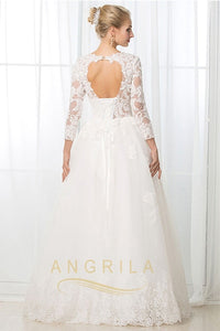 A-Line/Princess Scoop Neck Lace Wedding Dress with Long Sleeves