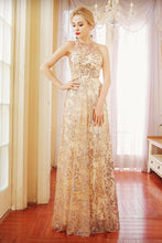 Sequined Sheath/Column Scoop Neck Long Prom Dress with Sequins