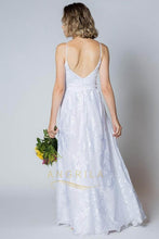 Sheath/Column Spaghetti Straps Lace Wedding Dress