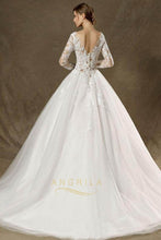 Ball-Gown Chapel Train Scoop Neck Lace Wedding Dress with Long Sleeves