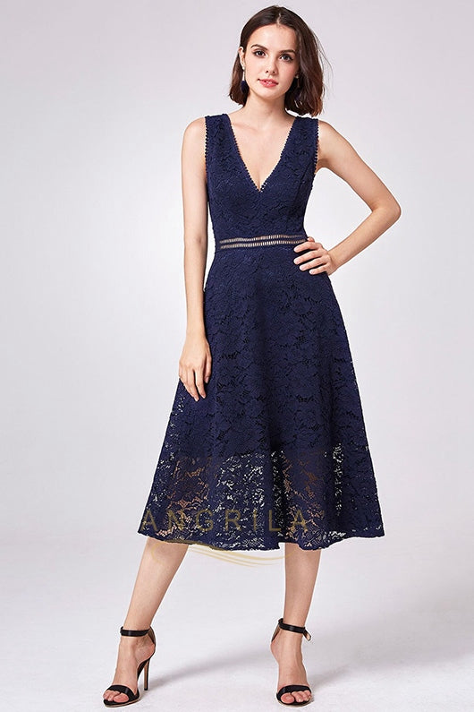 A-Line/Princess V-neck Tea Length Mother of the Bride Dress with Lace Secondary image