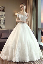Chic Ball-Gown Off-the-Shoulder Lace Wedding Dress with Lace Appliques