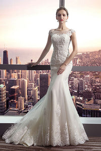 Trumpet/Mermaid Scoop Neck Chapel Train Lace Wedding Dress with Appliques Lace