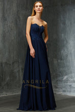 A-Line/Princess Sweetheart Strapless Evening Dress with Appliques Lace