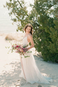 A-Line/Princess V-neck Spaghetti Straps Beach Wedding Dress