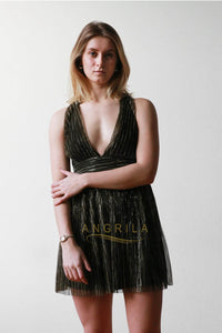 A-Line/Princess V-neck Short Homecoming Dress with Ruffle