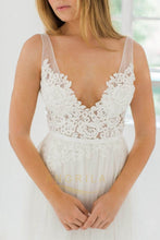 Bohemian Deep V-Neck Lace & Tulle Wedding Dresses