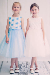 A-line/Princess Scoop Neckline Tulle Flower Girl Dresses with Sash