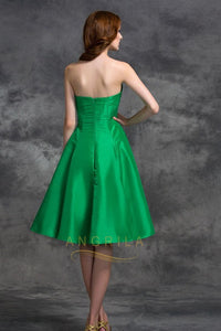 A-line/Princess Sweetheart Knee-length Satin Cocktail Dresses