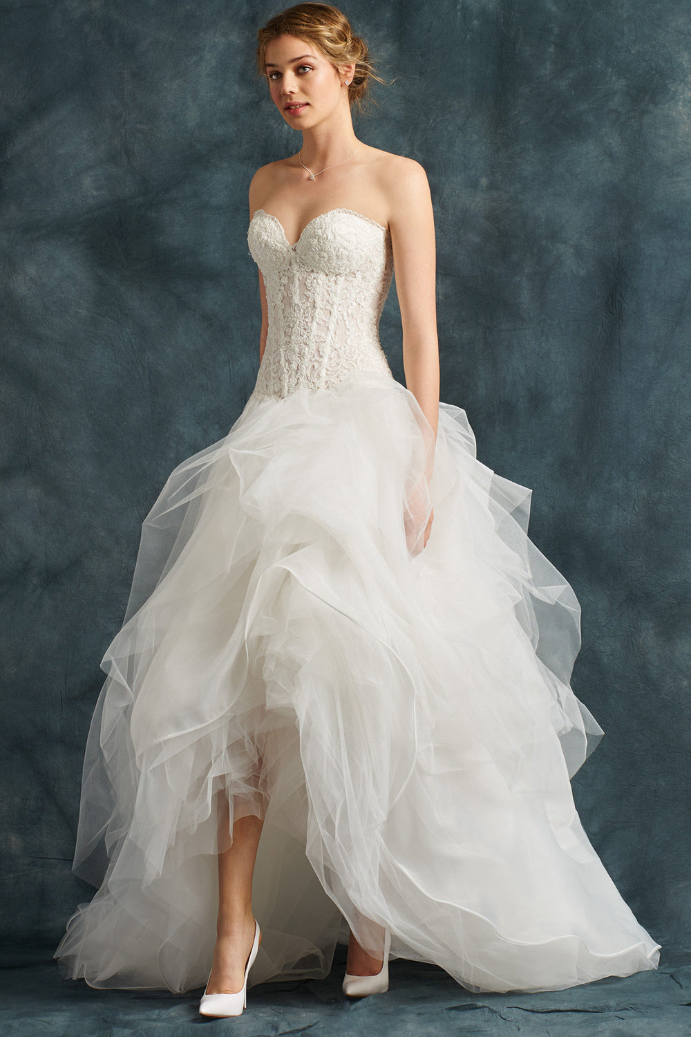 High-Low Sweetheart Neckline Layers Wedding Dresses with a Wide