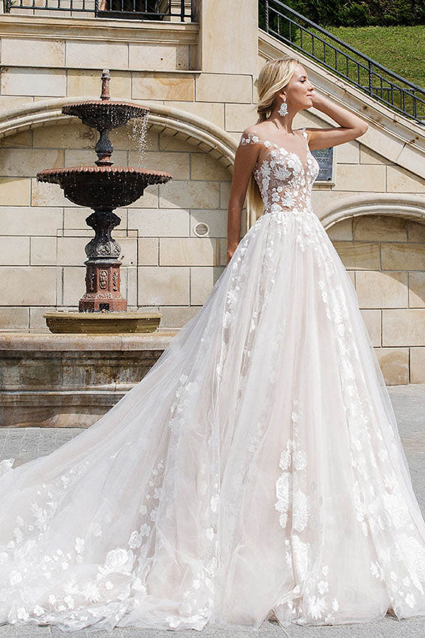 Glamorous Tulle Wedding Dresses with Lace Applique