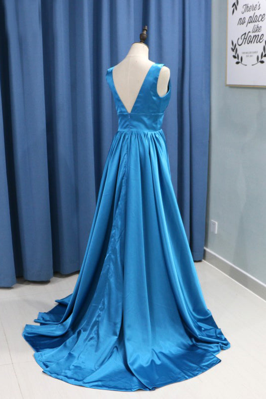 Blue V-Back Plunging Stretch Satin A-Line Bridesmaid Dress with Train