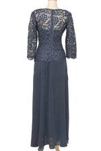 A-Line/Princess Floor-Length Lace Long Sleeves V-neck Mother of the Bride Dresses