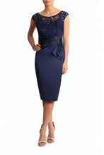 A-Line/Princess Short Sleeves Lace Mother of the Bride Dresses