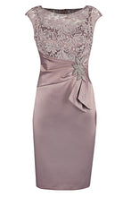 A-Line/Princess Short Sleeves Lace Mother of the Bride Dresses