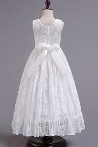 A-Line/Princess Lace Floor-Length Flower Girl Dresses
