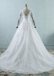 Long Sleeves Scoop Neck  Lace Wedding Dresses