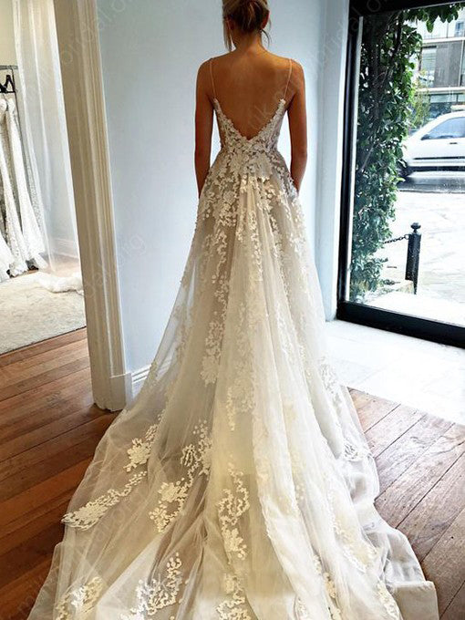 A-Line/Princess Tulle V-neck Sweep Train with Appliques Lace Wedding Dresses