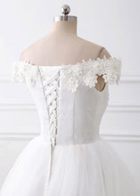 A-Line/Princess Tulle Off-the-Shoulder Appliques Lace Wedding Dresses