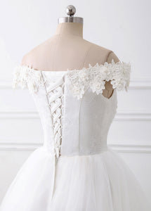 A-Line/Princess Tulle Off-the-Shoulder Appliques Lace Wedding Dresses