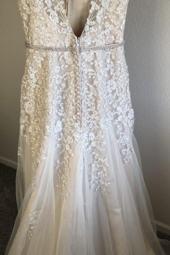 V-Neck Lace and Tulle A-Line Wedding Dress