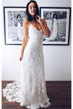 Spaghetti Straps V-neck Lace Wedding Dress with Appliques