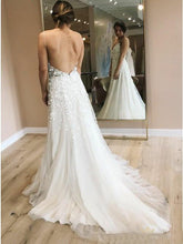 Floor-Length V-neck Spaghetti Straps Wedding Dresses