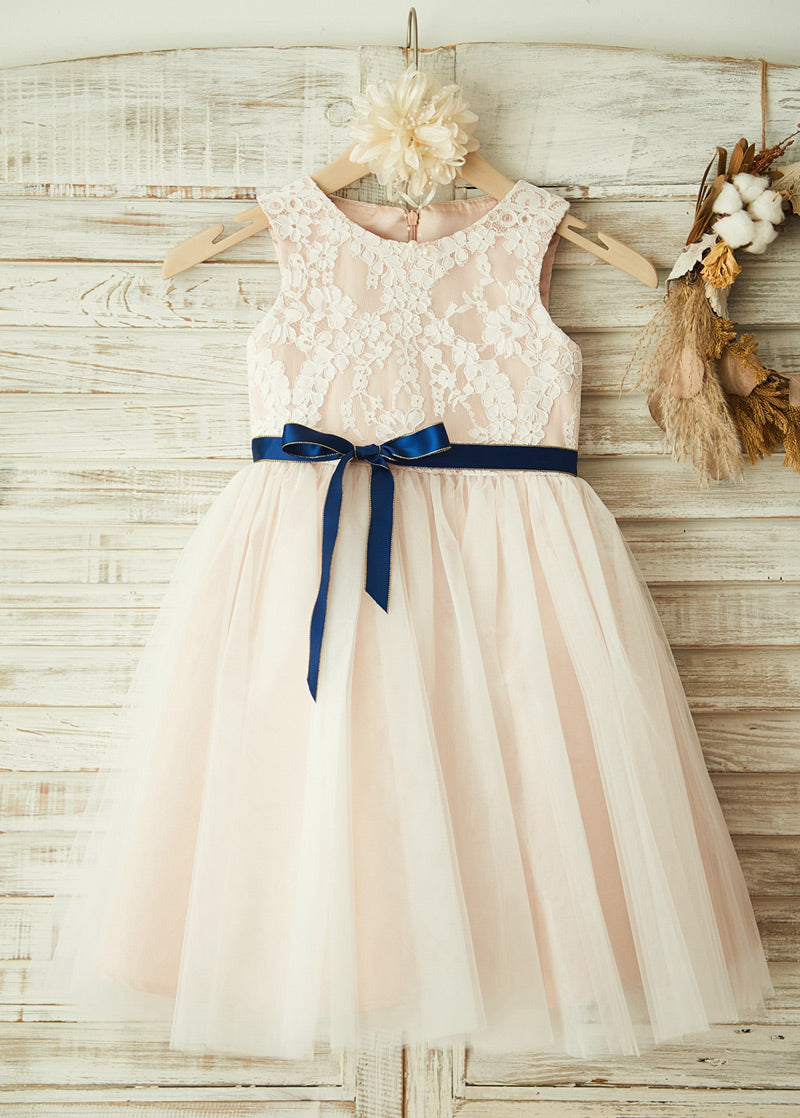 A-Line/Princess Lace Short Sleeves Scoop Neck Floor-Length Flower Girl Dresses main image 0
