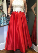 A-Line/Princess Lace Sleeveless Prom Dresses