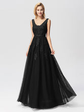 Tulle A-Line/Princess Floor-Length Appliques Lace Prom Dresses