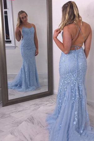 Elegant Halter Trumpet/Mermaid  Appliques Lace Prom Dresses