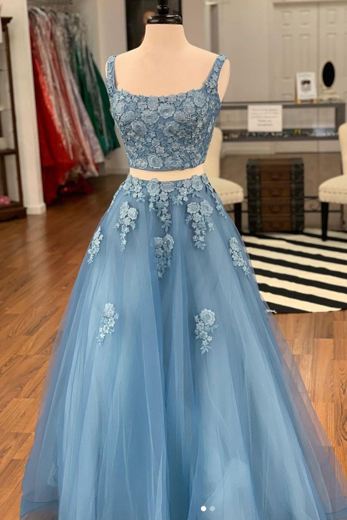Two-Piece Floral-Applique Tulle A-Line Prom Dress