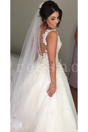 Ball-Gown/Princess Illusion Court Train Tulle Wedding Dress With Lace Followers
