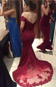 Trumpet/Mermaid Off-the-shoulder Long Lace Prom Dresses with Beading