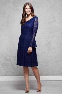 Sheath/Column Knee-Length Lace Mother of the Bride Dress with Long Sleeves