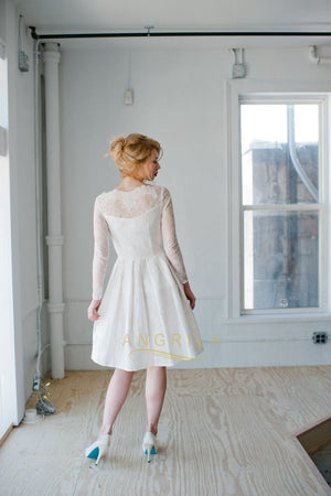 Long Sleeves Illuison Appliques Lace Wedding Dresses