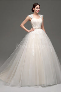 Ball-Gown/Princess Scoop Neck Floor Length Chiffon Wedding Dress With Beading Sequins