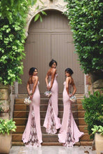 Vogue Trumpet/Mermaid Spaghetti Straps Lace Appliques Long Bridesmaid Dresses
