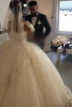 Ball Gown Illusion Sweetheart Full/Long Sleeves Lace Appliques Beading Long Bridal Wedding Dresses
