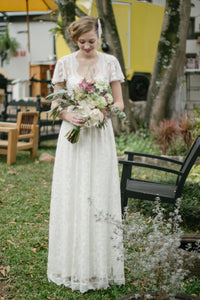 Short Sleeves Floor-length Lace Wedding Dresses
