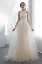 Halter Sleeveless Tulle Bridal Dresses with Lace Appliques