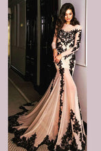 Luxury Mermaid Sheer Tulle Evening Gowns with Black Lace Appliques