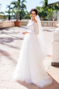 Lace 3/4 Sleeved Bridal Dress